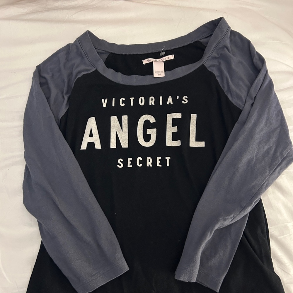 Victoria's Secret Black and Gray Raglan Top